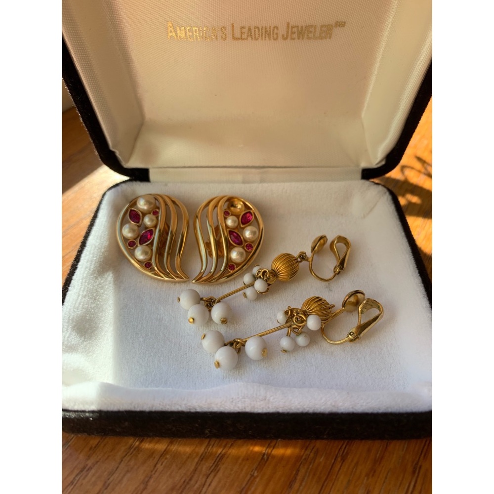 2 pairs classy Clíp-on earrings ✨